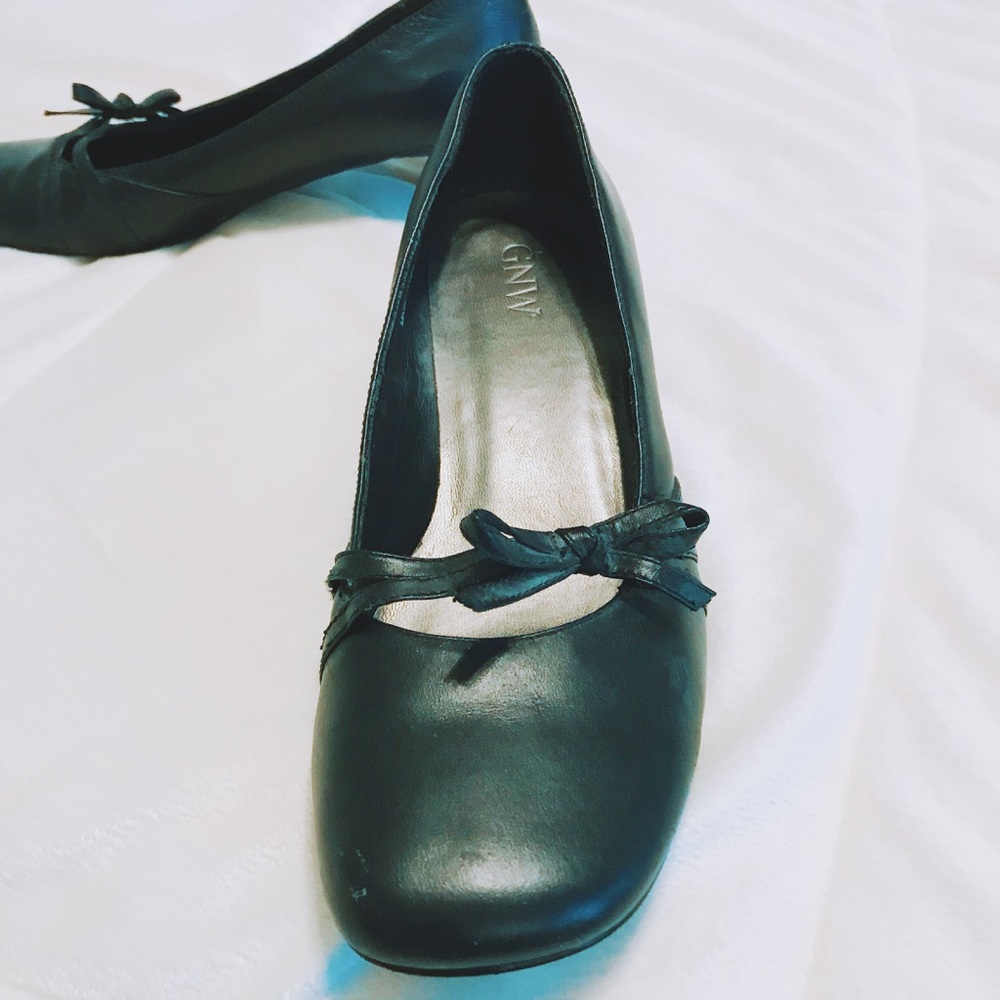 GNW Black Heels